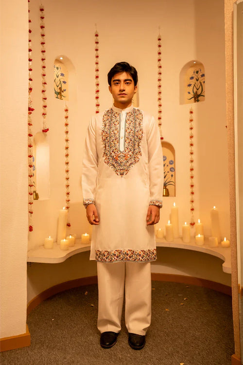 BAGGY ETHNIC PANTS IN WHITE FOR KURTAS WITH ELASTIC AND DRAWSTRING